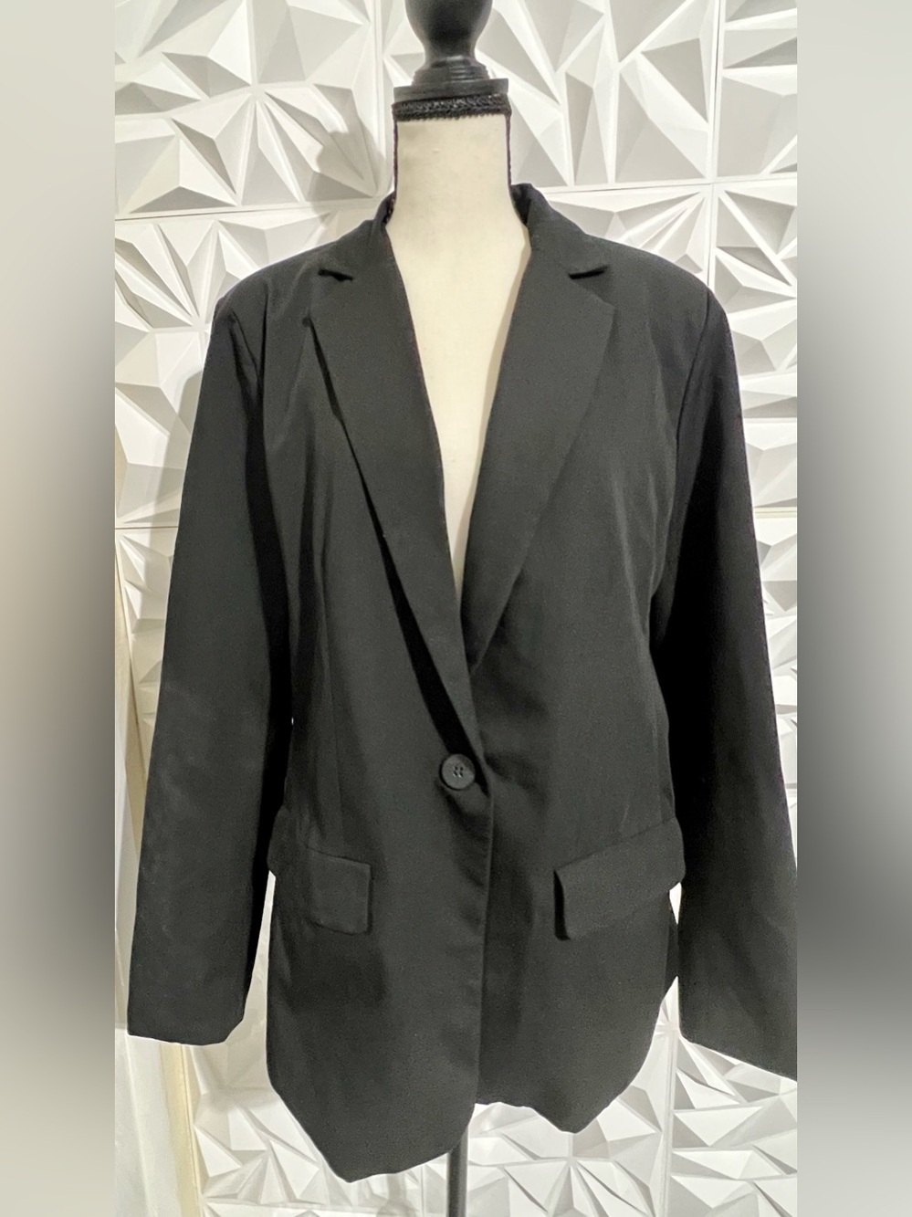 Women’s Solid Black One button blazer - US XL